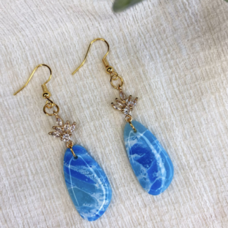 Joya del Mar 18kt Gold Plated Earrings with Gem in Ocean Blue Marble